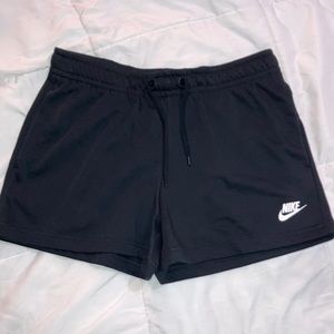Nike Mid Rise cotton short Size Medium